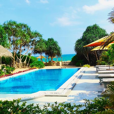 Sleeping Elephant Beach Resort 탕갈레 외부 사진
