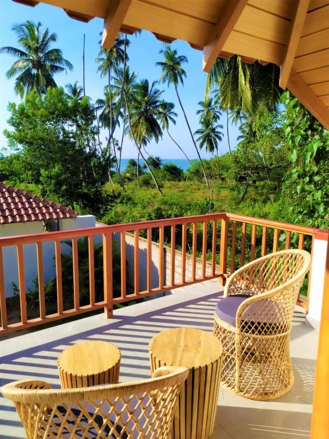 Sleeping Elephant Beach Resort 탕갈레 외부 사진