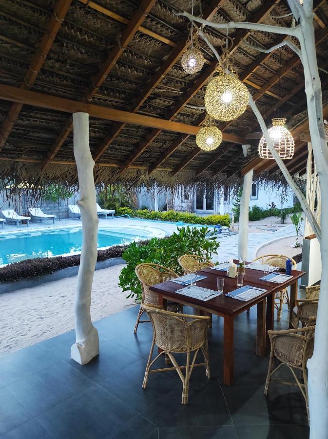 Sleeping Elephant Beach Resort 탕갈레 외부 사진