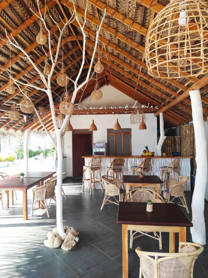Sleeping Elephant Beach Resort 탕갈레 외부 사진