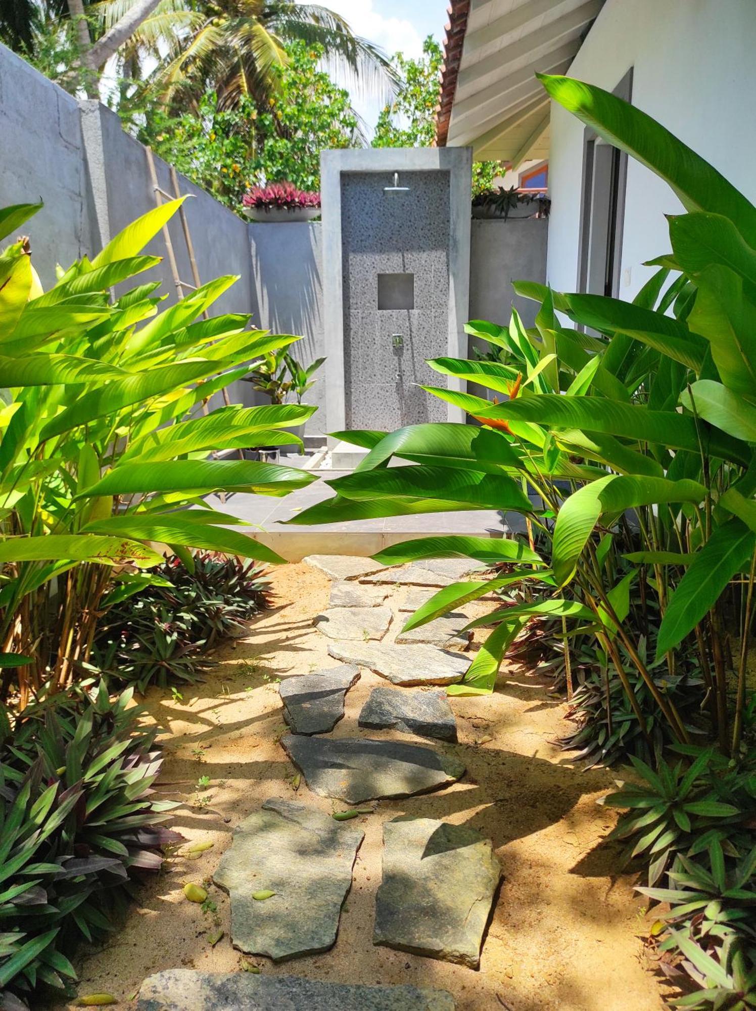 Sleeping Elephant Beach Resort 탕갈레 외부 사진