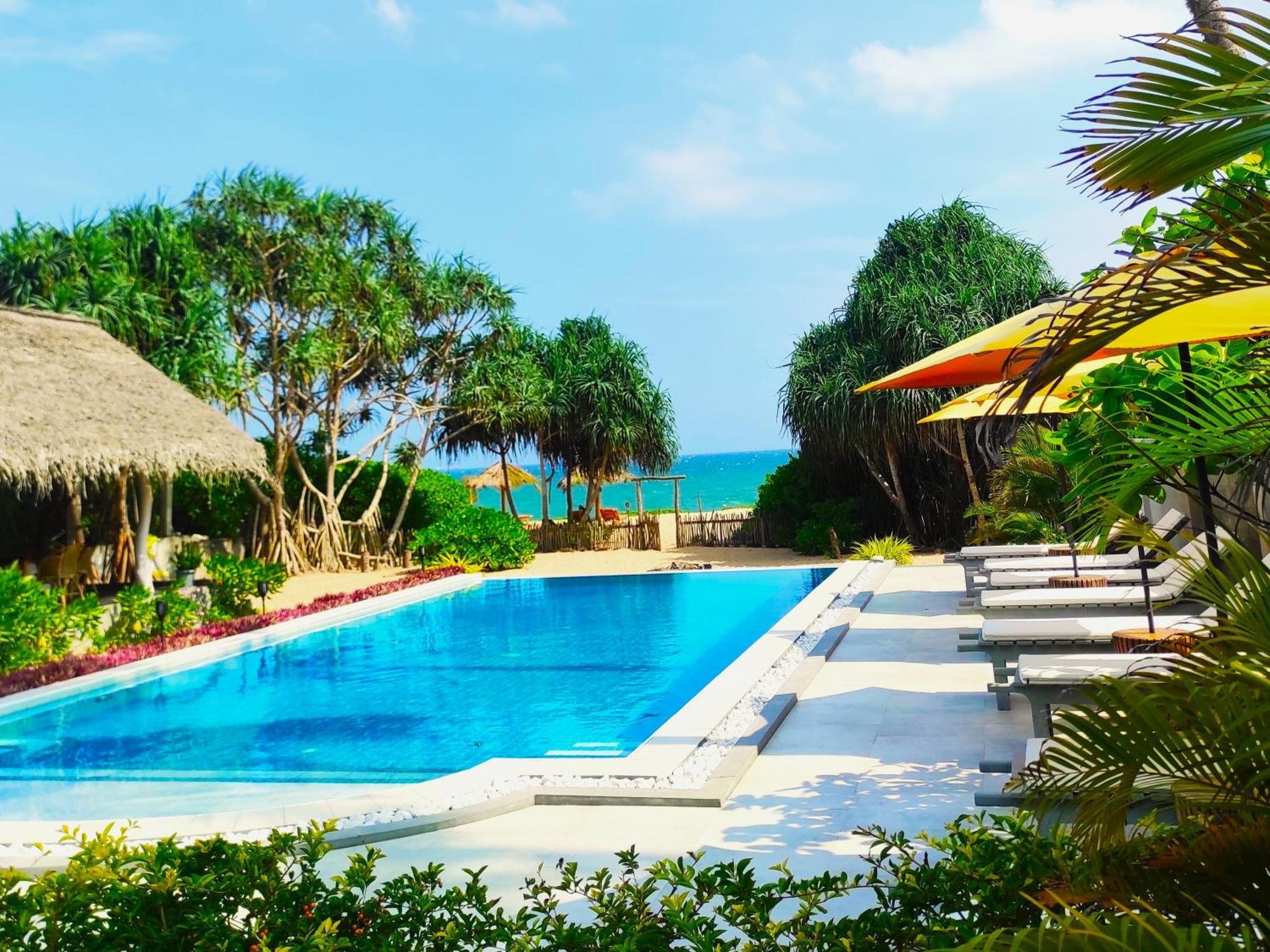 Sleeping Elephant Beach Resort 탕갈레 외부 사진
