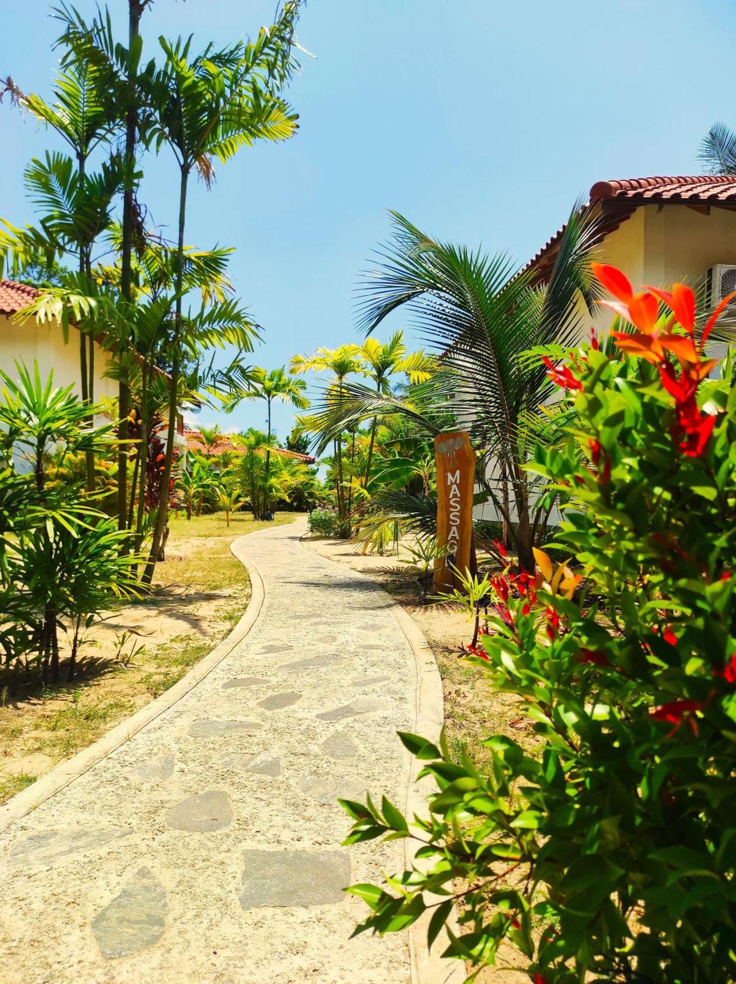 Sleeping Elephant Beach Resort 탕갈레 외부 사진