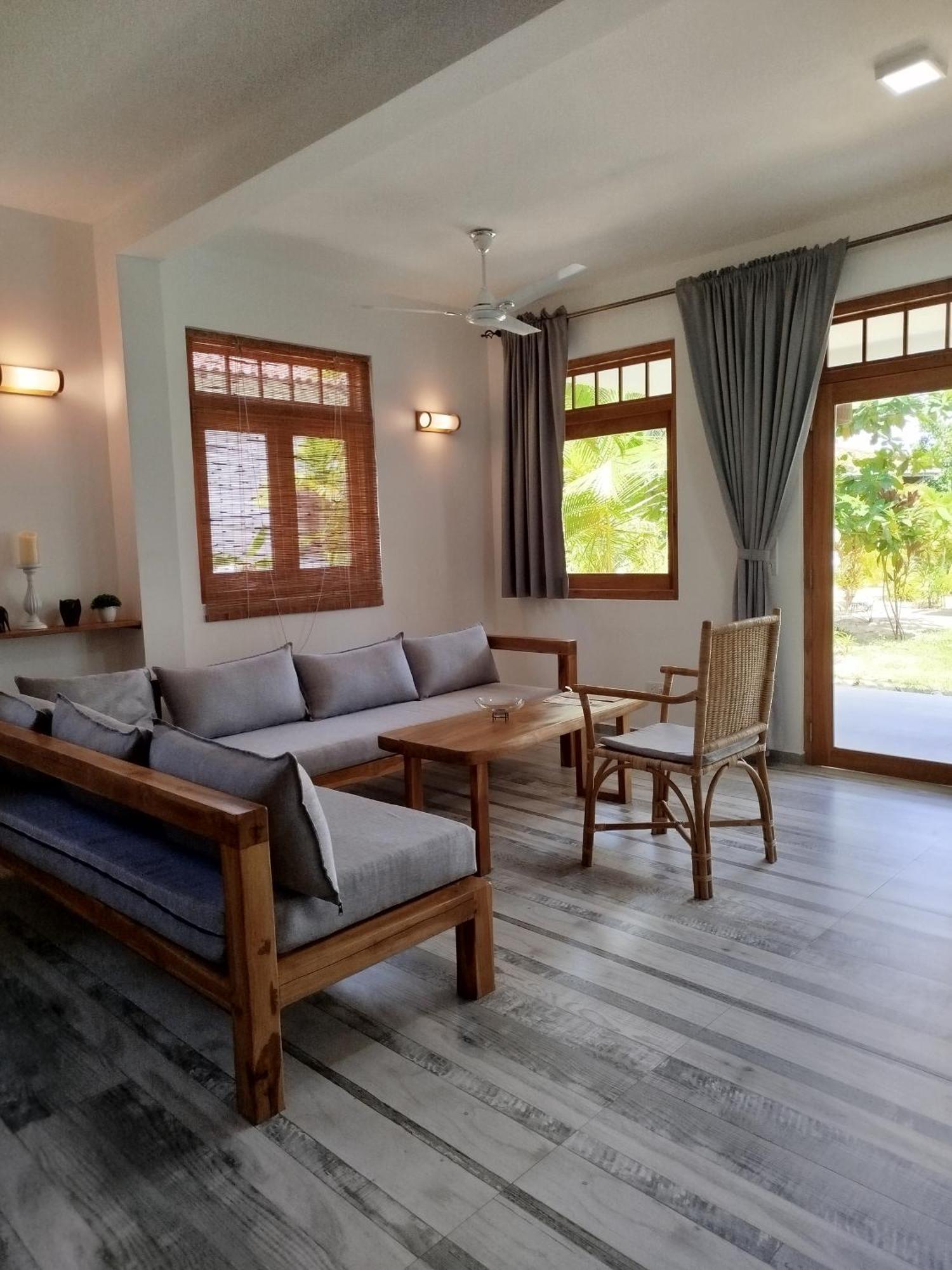 Sleeping Elephant Beach Resort 탕갈레 외부 사진