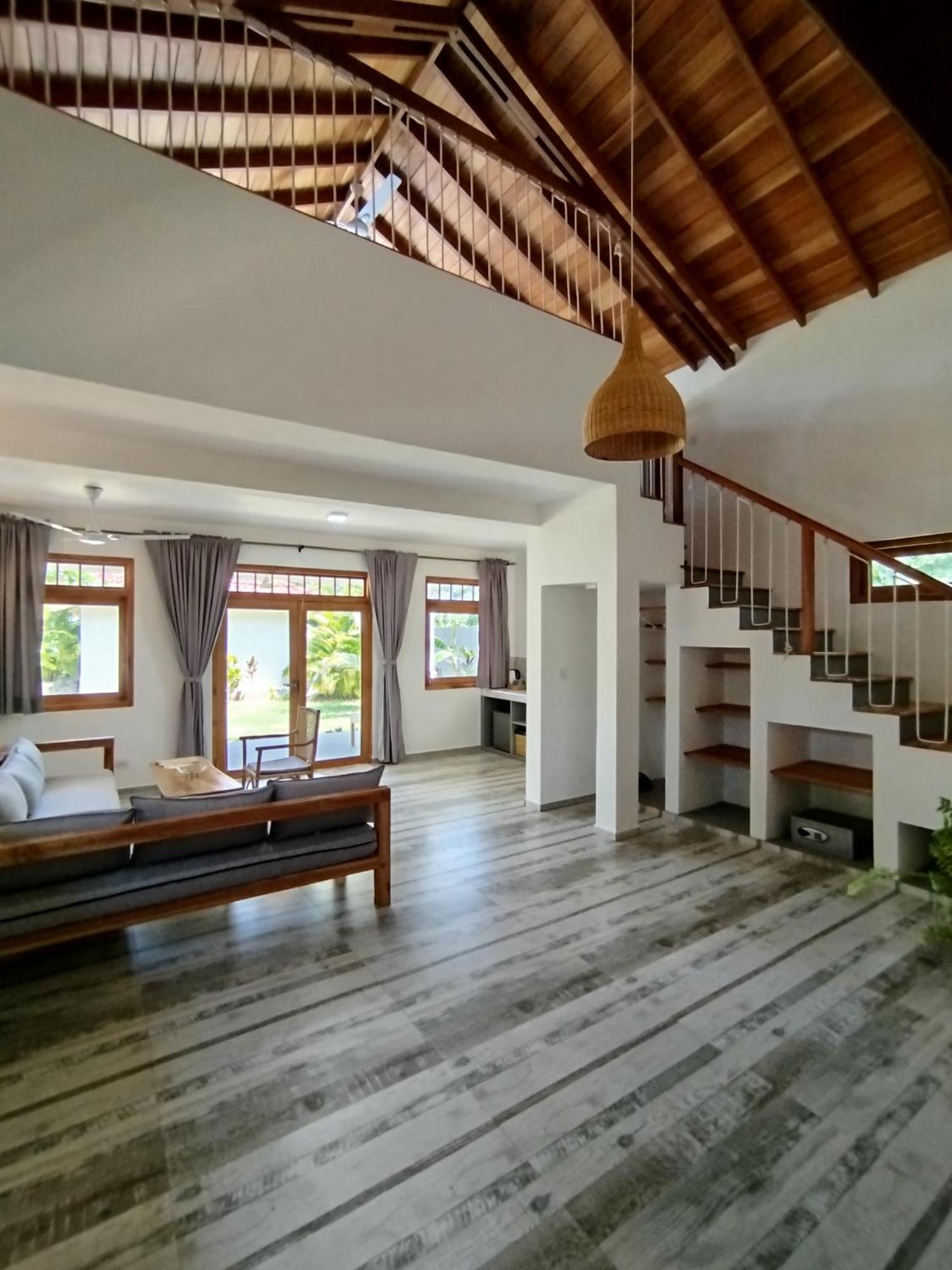 Sleeping Elephant Beach Resort 탕갈레 외부 사진