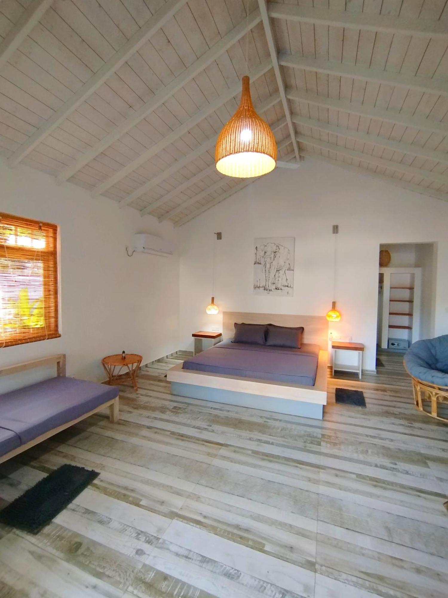 Sleeping Elephant Beach Resort 탕갈레 외부 사진