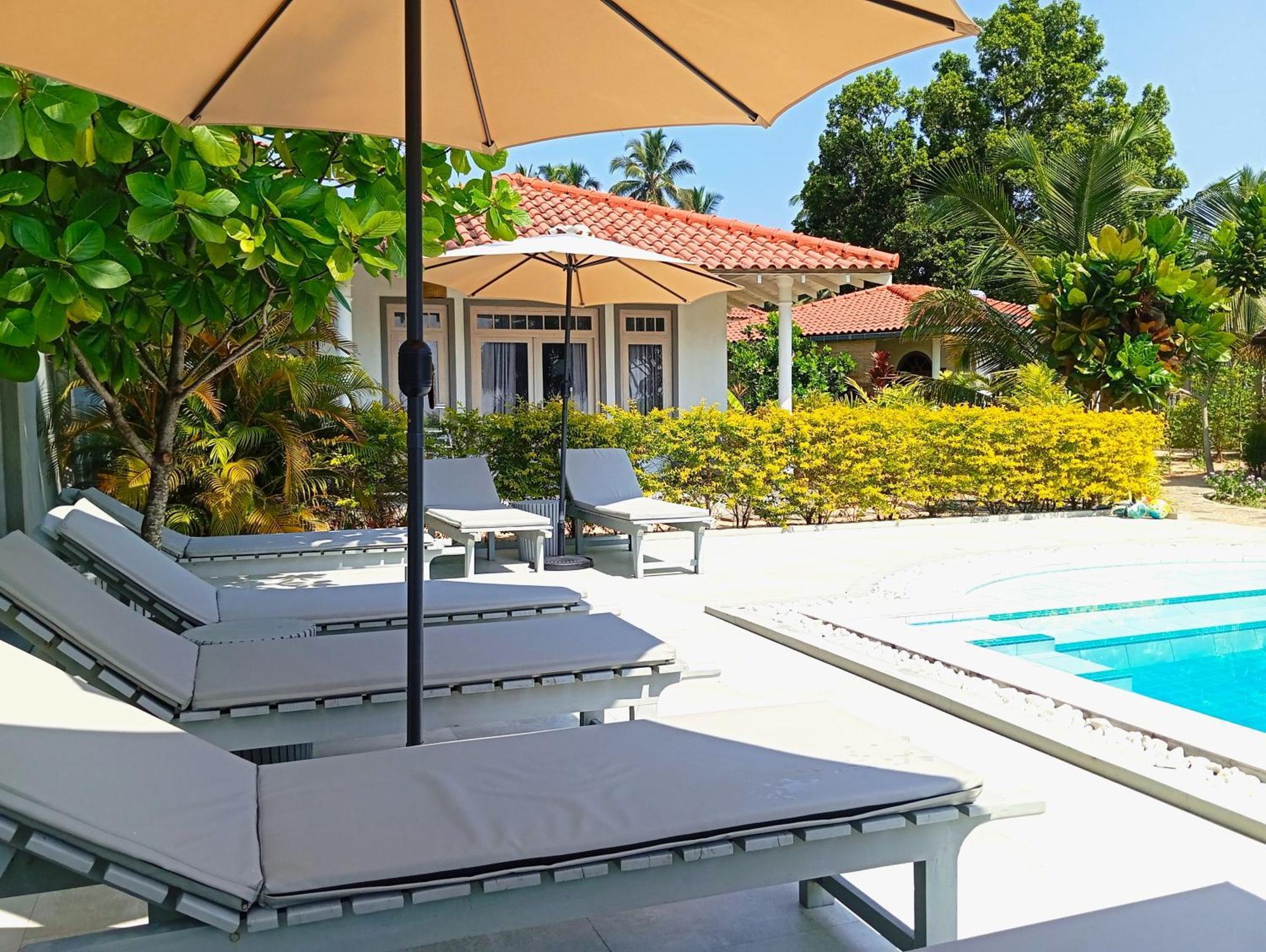 Sleeping Elephant Beach Resort 탕갈레 외부 사진